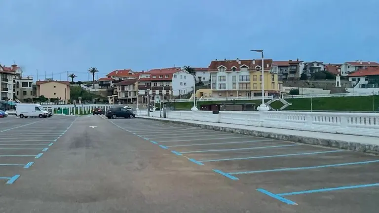 Entorno de la playa de Comillas.
