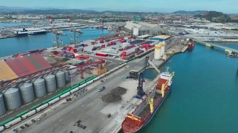 La terminal ser&aacute; una prolongaci&oacute;n del muelle Raos cinco.