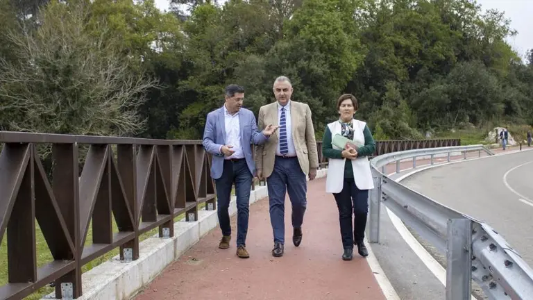 Las autoridades políticas en Ruiloba.