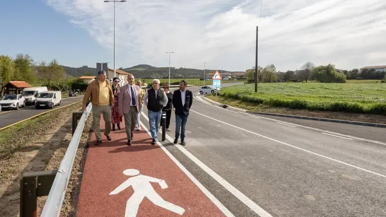 Visita a las obras de la carretera entre Langre y Galizano.