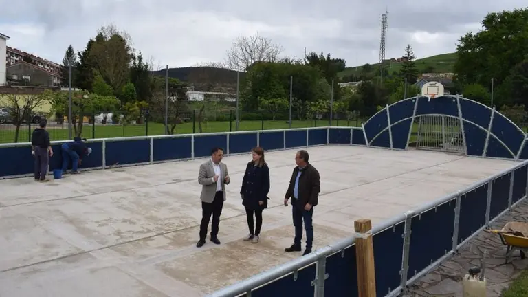 Estado de la pista multideporte.