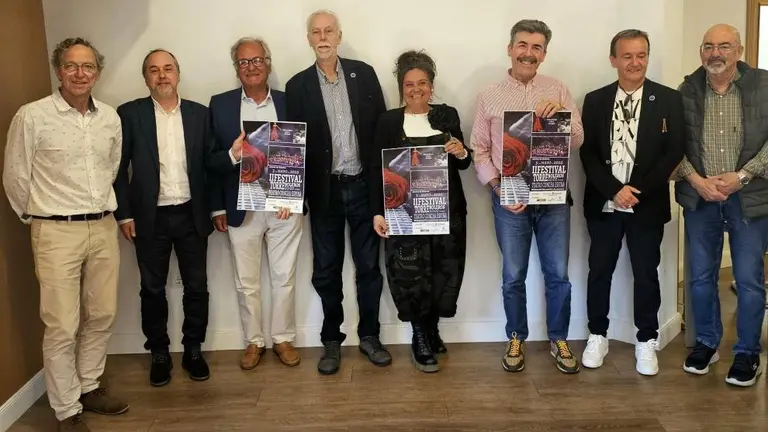 Presentaci&oacute;n del Festival de Boleros.