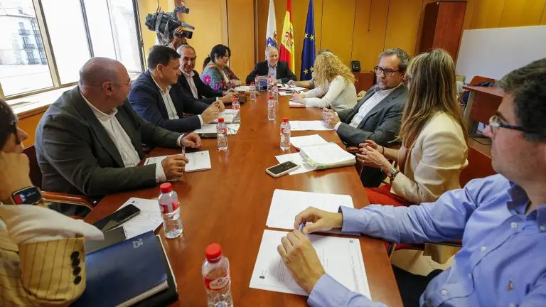 Reuni&oacute;n sectorial sobre industria.