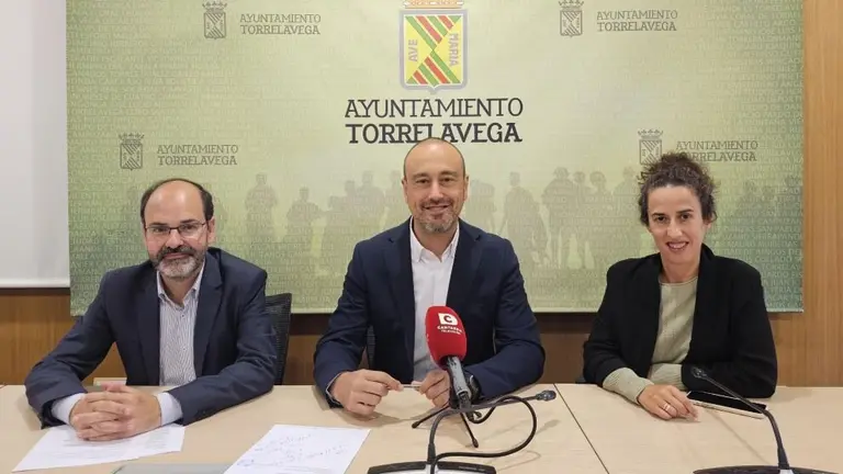 Actos del centenario del colegio Menéndez Pelayo.