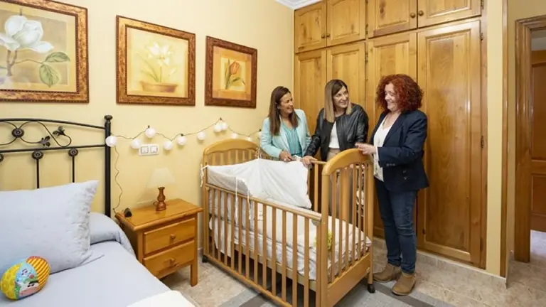 Visita al centro de acogida de violencia de género.