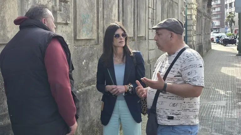 Reuni&oacute;n de Vox con la Asociaci&oacute;n de Vecinos.