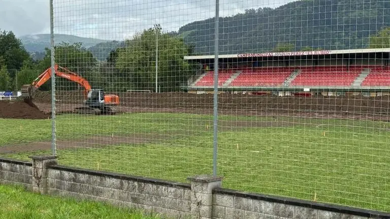 Ejecución de las obras en el campo de fútbol Joaquín Pérez El Rubio.