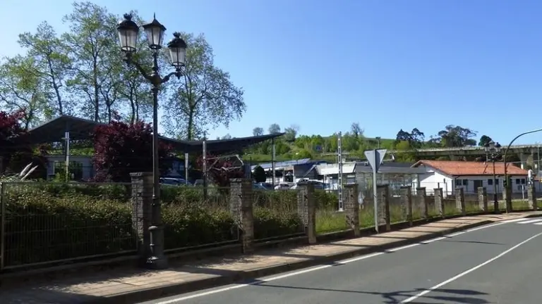 Estación de tren de Solares en Medio Cudeyo. R.A.
