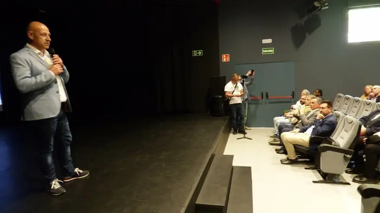 Sergio Valle en la presentación del documental en la Casa de Cultura. R.A.