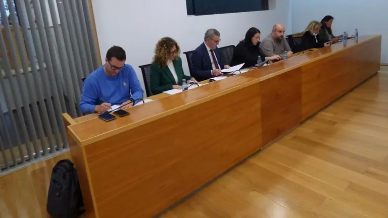 Concejales del PSOE en Santa Cruz de Bezana. R.A.