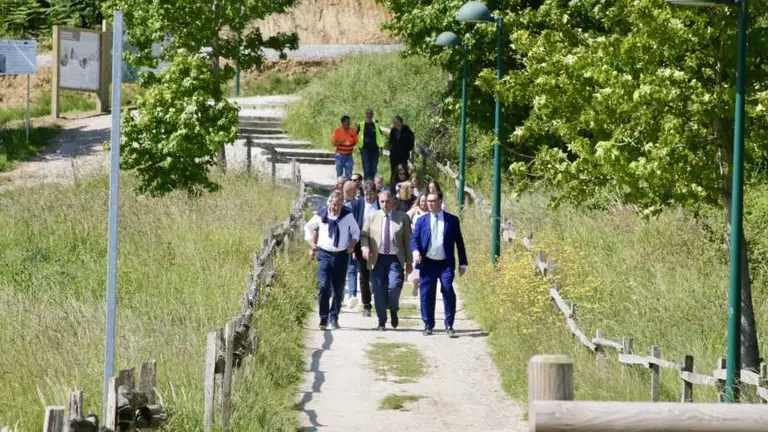 Visita a las obras del monte en Suances.