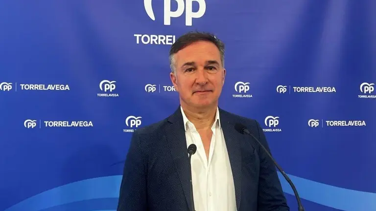 Los populares denuncian la dejadez del equipo de Gobierno PPRc-PSOE.