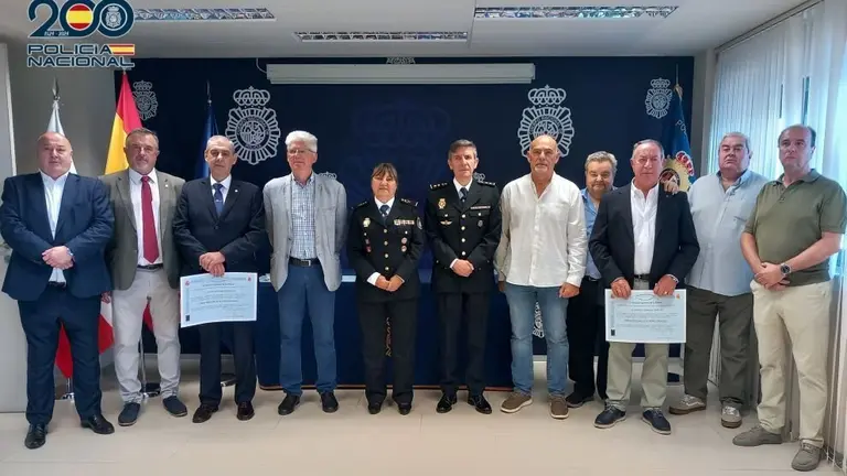 Acto de concesión de las distinciones.