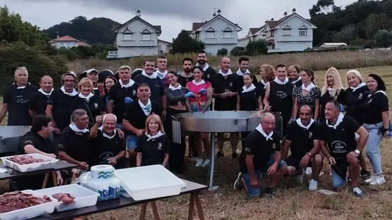 Vecinos de Argo&ntilde;os en sus fiestas.