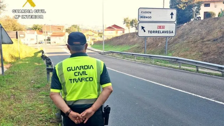 Control de tráfico de la Guardia Civil.