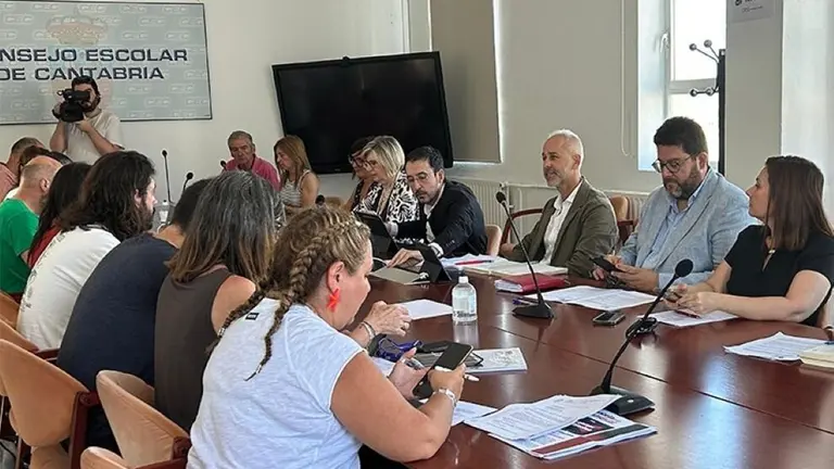 Reunión entre Educación y la Junta de Personal Docente.