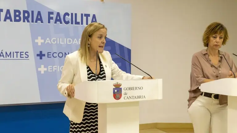 La consejera de Presidencia, Isabel Urrutia (PP), presentó la Oferta Pública de Empleo.