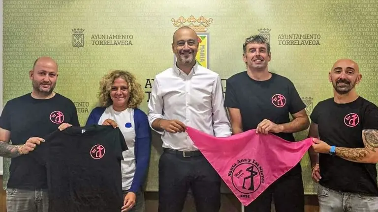 Presentaci&oacute;n de las fiestas de Tanos.