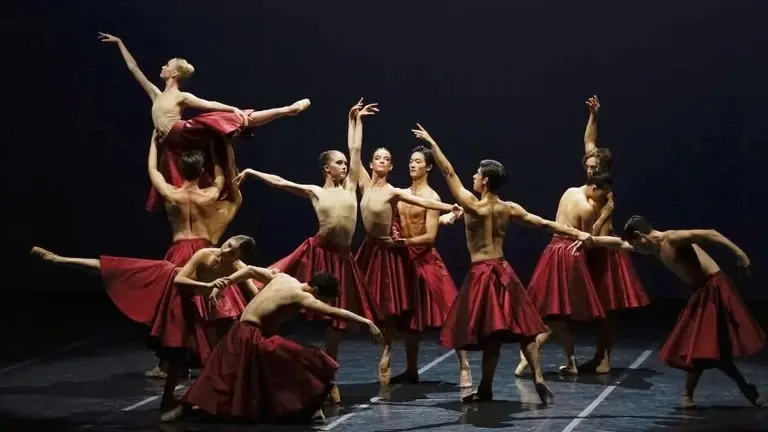 La Sala Argenta estuvo casi llena ayer, viernes.