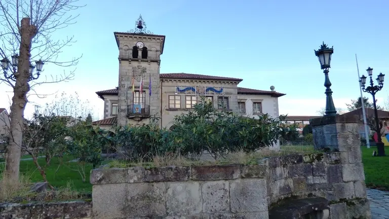 Ayuntamiento de Santa María de Cayón. R.A.