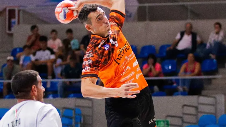 Un momento del partido ante los italianos.