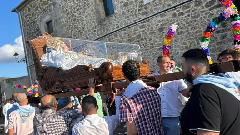 Procesi&oacute;n de hoy, viernes, de la imagen de la Virgen de la Cama.