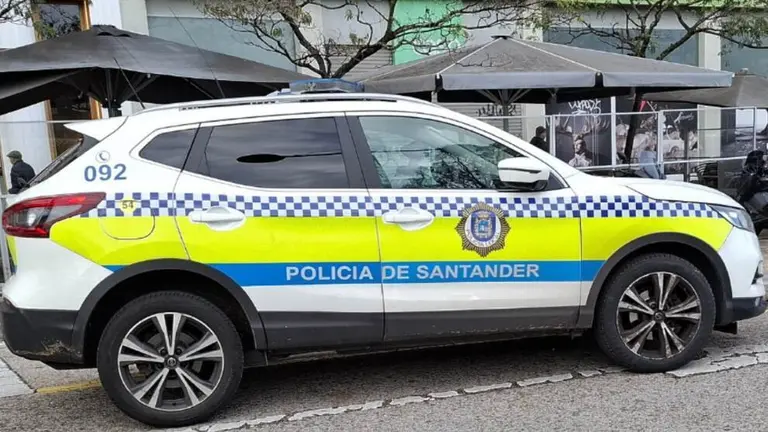 Vehículo de la Policía Local.