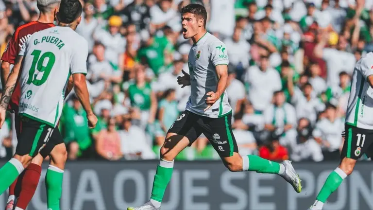 El Racing consigui&oacute; dos goles.