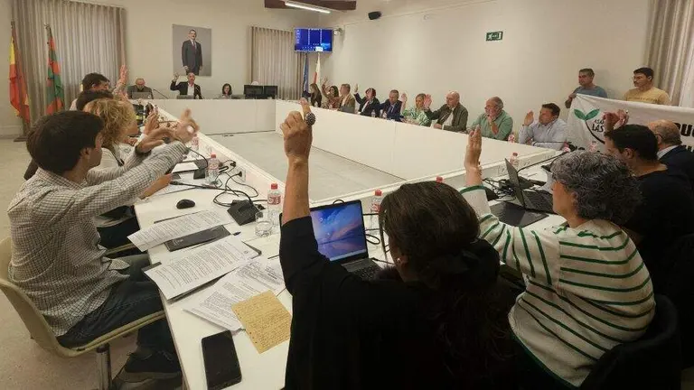 Concejales en el Pleno de Torrelavega.