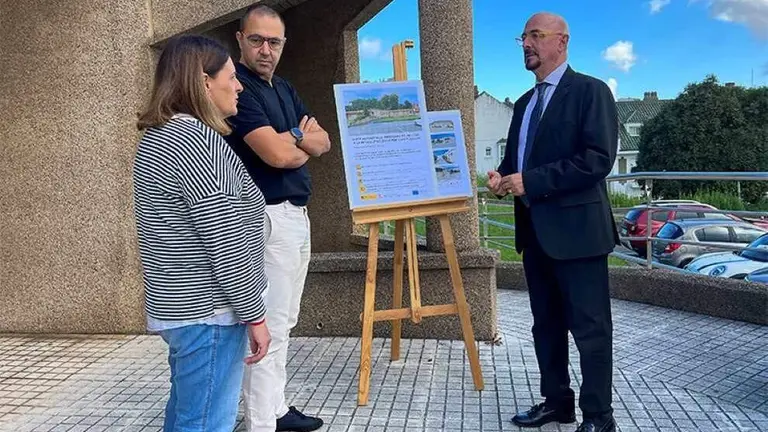 Visita al centro de salud de Cazo&ntilde;a.