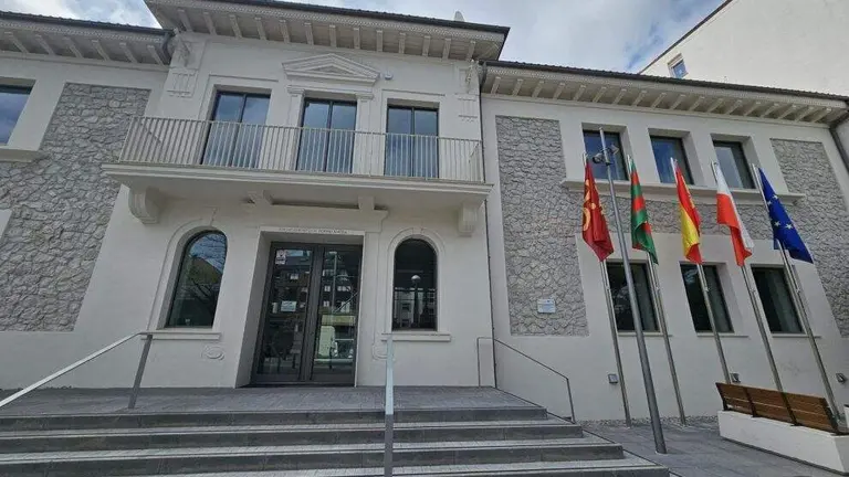 Edificio municipal La Llama.