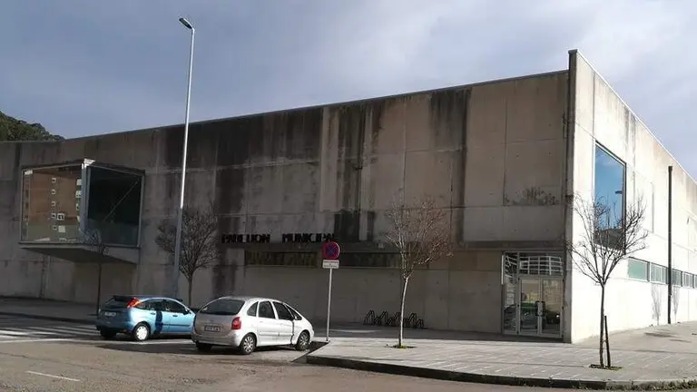 Pabellón Miguel Solano. R.A.