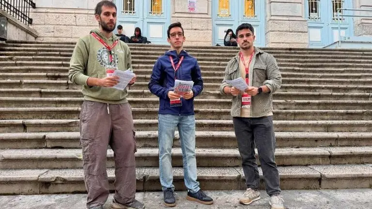 Representantes de CCOO en la huelga.