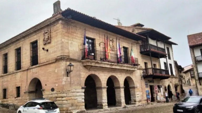 Ayuntamiento de Santillana del Mar. R.A.