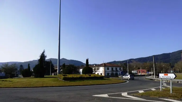 Carretera del Pontarrón, en Guriezo. R.A.