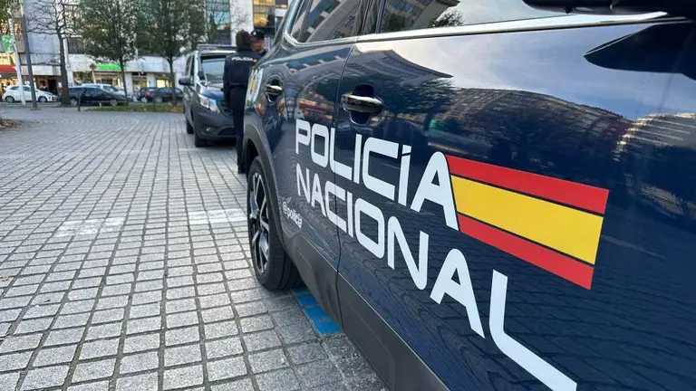 Polic&iacute;a Nacional en Santander.