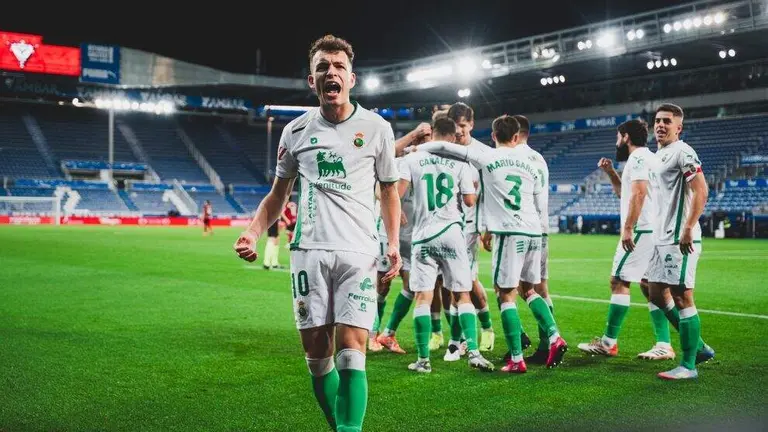 El Racing suma 22 puntos tras la victoria ante el Mir&aacute;ndes.