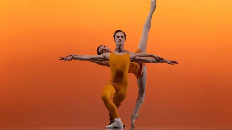 Un momento del espectáculo de ballet de London City.