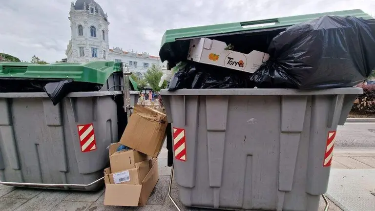 Casino del Sardinero al fondo.