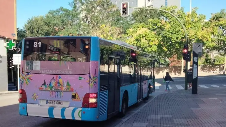 Autob&uacute;s en Santander. R.A.