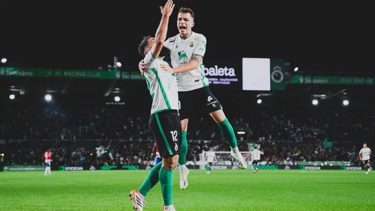 El Racing se adelanto en el marcador por 2-0.