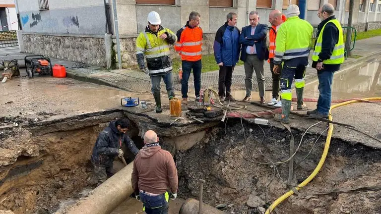 Red e suministro en el municipio de Laredo.