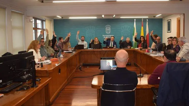 Loas ediles durante la celebraci&oacute;n del Pleno.