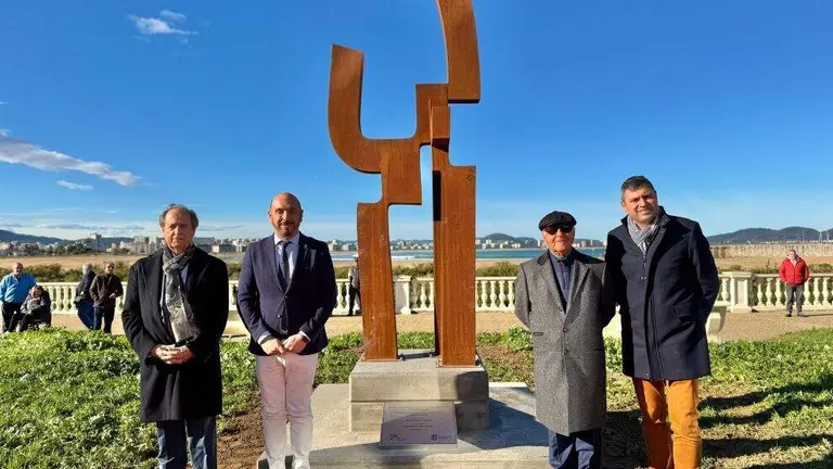 Inauguraci&oacute;n del monumento a la Coral Portus Victoriae en su 50 aniversario.