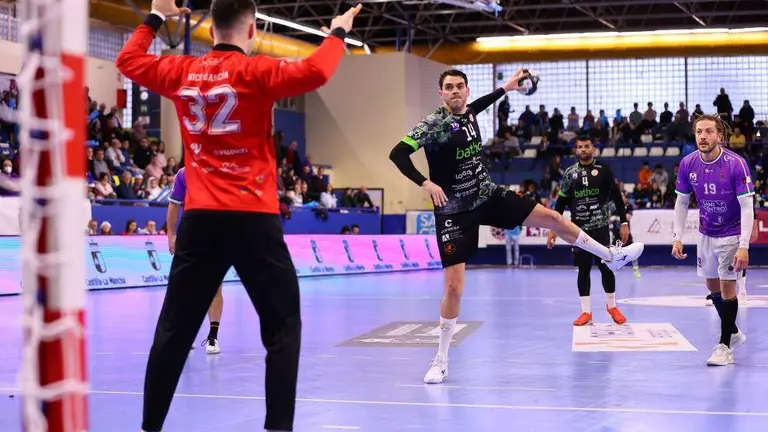 Lanzamiento de siete metros.