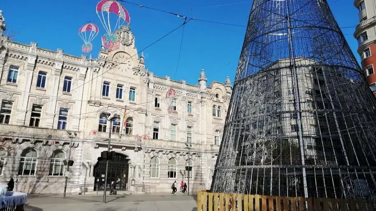 Santander est&aacute; inmersa en la Navidad.