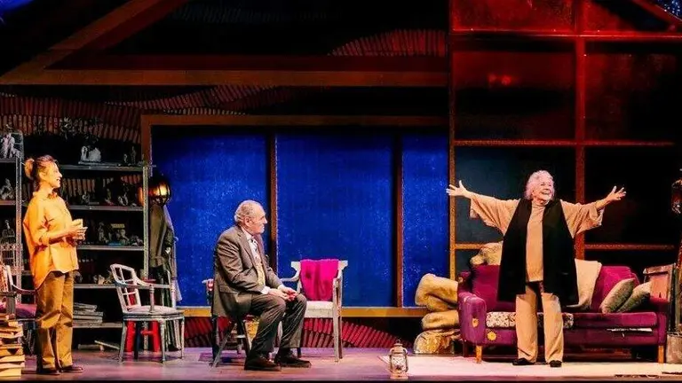 Un momento de la representaci&oacute;n de 'Camino a la Meca'.