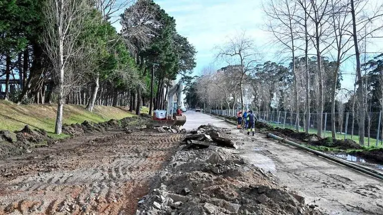 Inicio de las obras en el aparcamiento de Matale&ntilde;as en Santander.