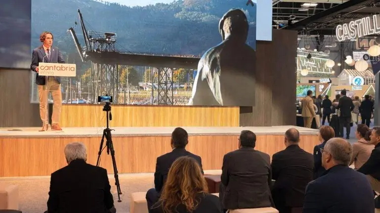 El alcalde del Astillero interviene en Fitur.