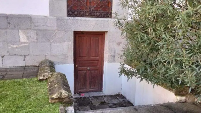 Cuarto de objetos perdidos del Ayuntamiento de Santo&ntilde;a. R.A.